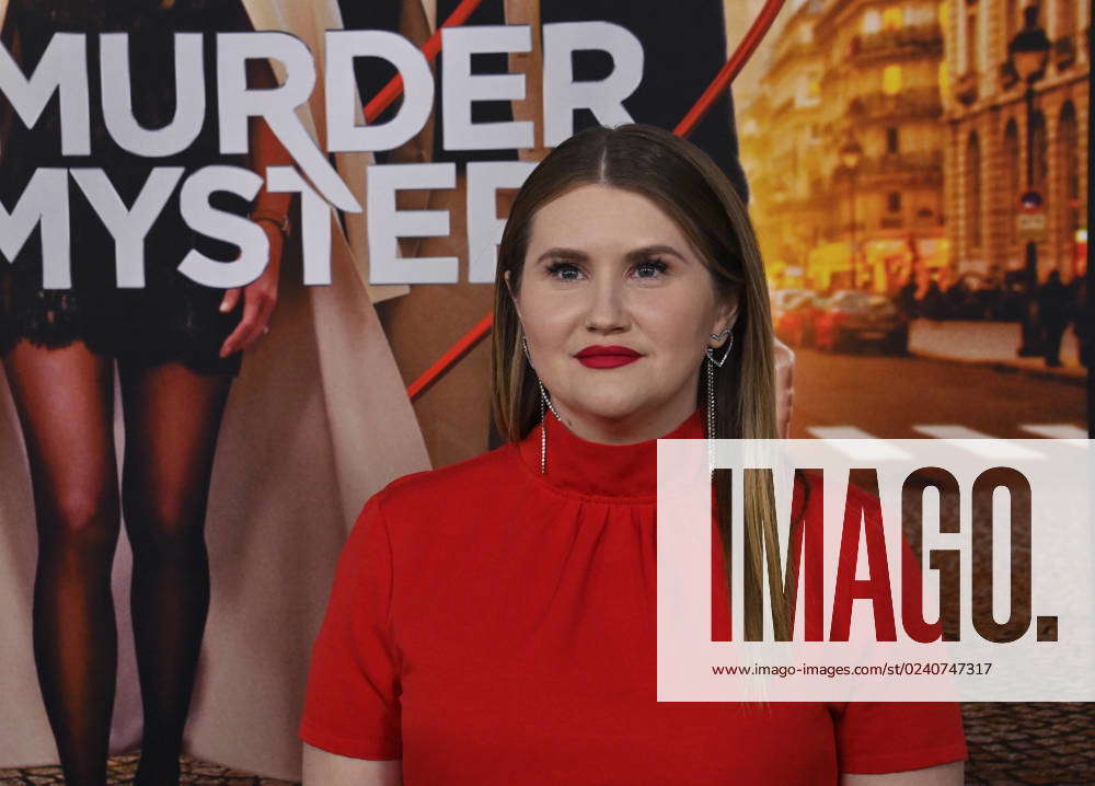 Jillian Bell's 'Murder Mystery 2' Role Got Cut, So She Wrote Herself a  Cameo