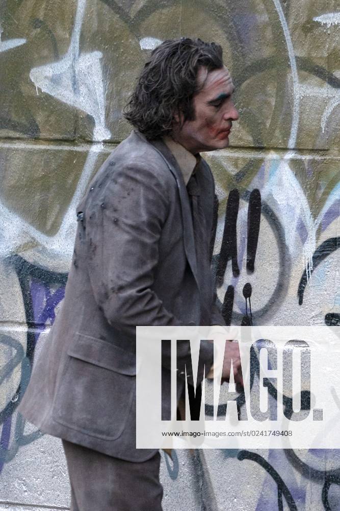 Joaquin Phoenix on location for JOKER FOLIE A DEUX Filming On Location