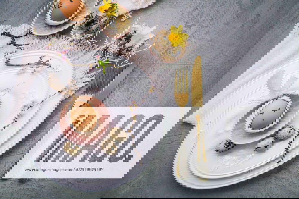 Easter plate setting Easter plate setting, Easter dining table