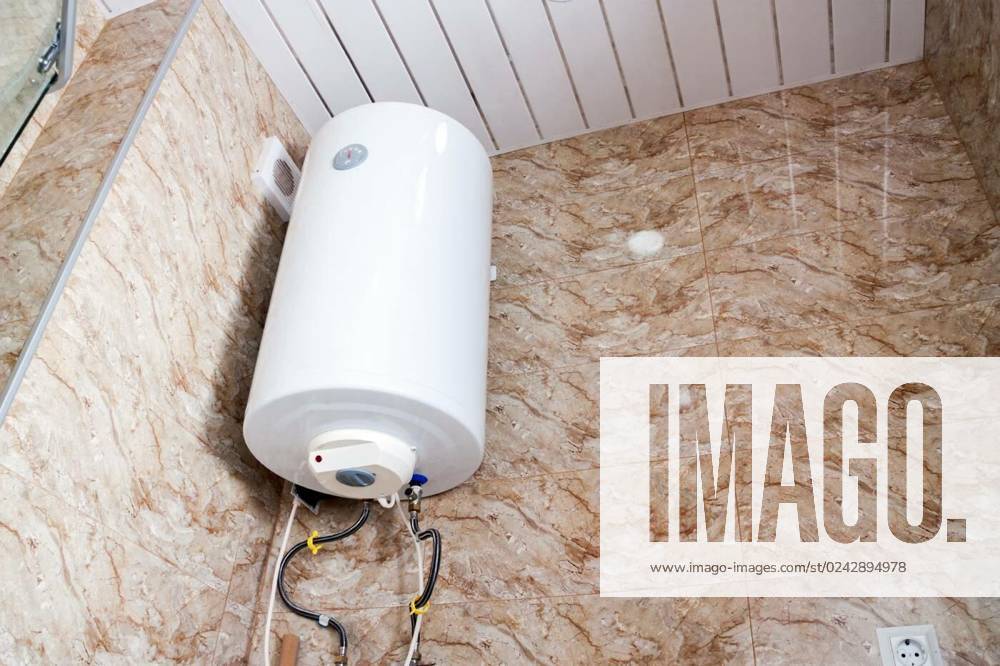 Hot water boiler tank in bathroom, Hot water boiler tank in bathroom