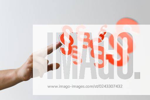 A businessman showing digital paragraph law symbols *** einer ...