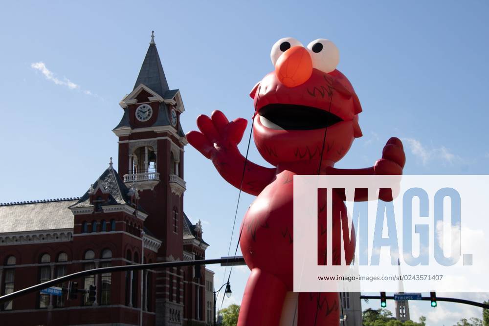 Syndication: Wilmington Star-News An Elmo parade balloon floats through ...