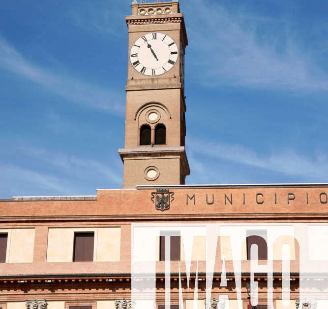 logo-on-the-building-is-simply-the-coat-of-arms-of-the-town-and-the
