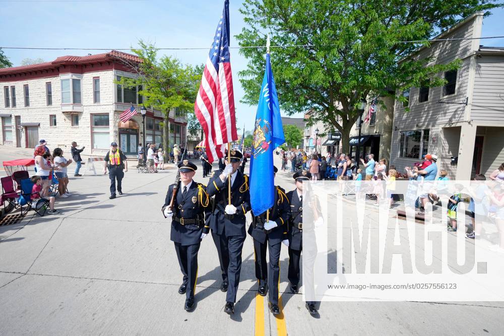 Syndication: Journal Sentinel Members of the Waukesha Police Department ...