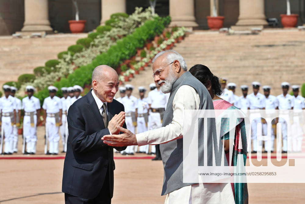 NEW DELHI, INDIA - MAY 30: President Droupadi Murmu And Prime Minister ...