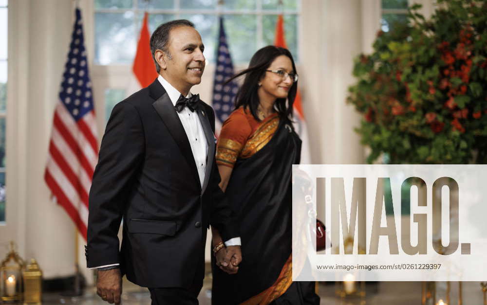 Representative Raja Krishnamoorthi, Democrat of Illinois, left, and ...