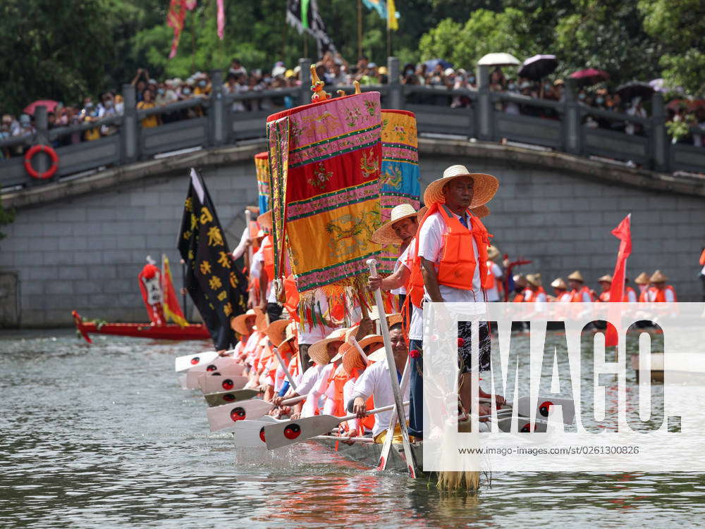 230623) -- GUANGZHOU, June 23, 2023 -- The dragon boat from Yanbu