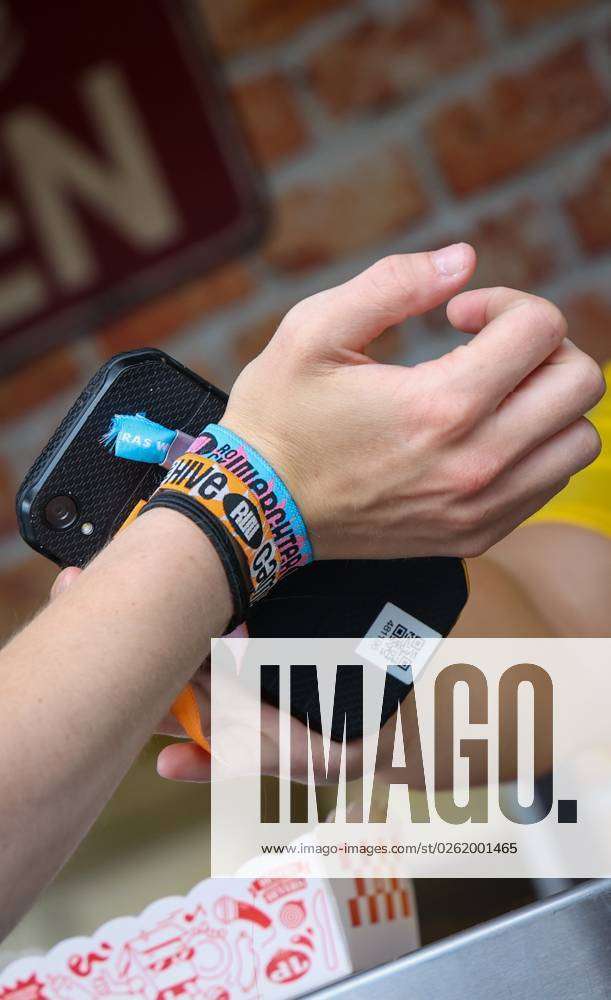 Tovi Sorga payment bracelets make contactless look cool | Stuff