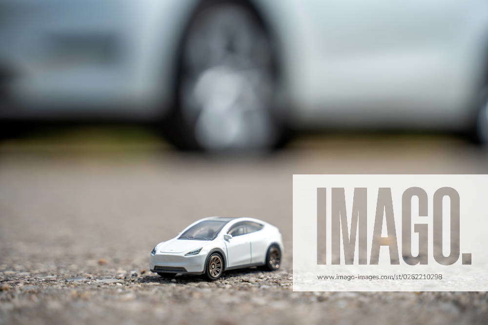 Tesla Model 3 Miniature