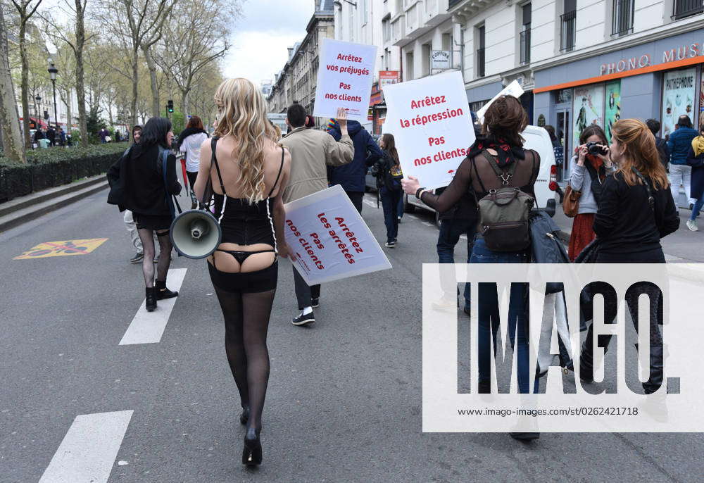 Paris, France - Act Up Action Against Sex Club the Sexodrome, in Pigalle,  to Protest Lack of Safe Sex Materials. 1990's LGBT Demonstration, Holding  Protest Signs in Front Stock Photo - Alamy