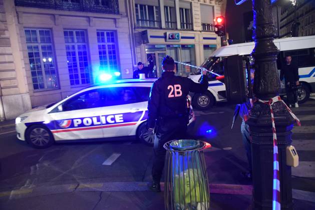 France Knife Attack - Paris Forensic officiers get ready as they arrive ...