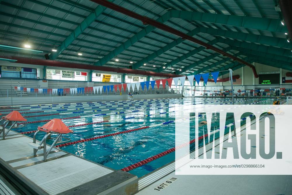 Syndication The Corpus Christi Caller Times People swim laps at the