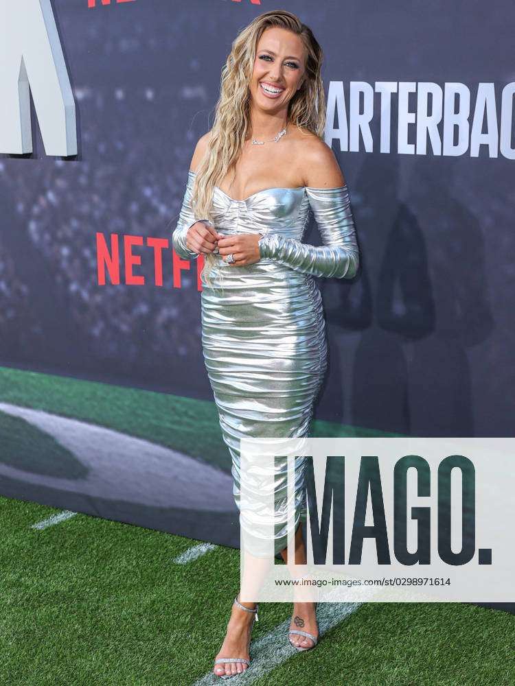 Patrick Mahomes and wife Brittany are a stylish pair at the Quarterback  premiere in Los Angeles
