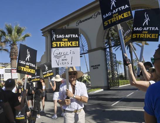 Members of the SAG-AFTRA actors union join writers on the picket lines ...