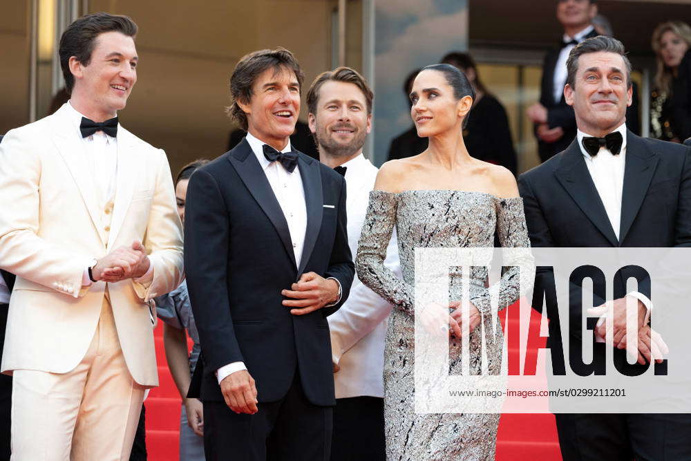 Cannes - Top Gun Maverick Red Carpet Day 2 Milles Teller, Tom Cruise ...