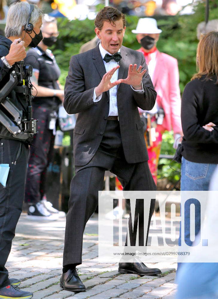 Bradley Cooper On Set - NYC Actor Director Bradley Cooper is filming ...