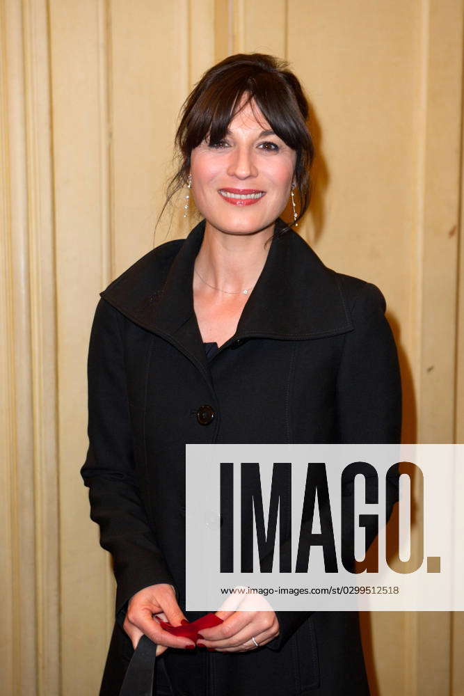 gala-enfance-majuscule-paris-helene-medigue-attending-the-gala-d