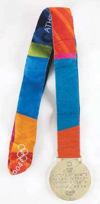 2004 olympic medal design