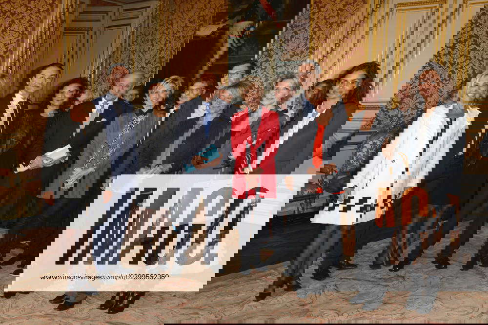 Laurent Fabius Receives TV Weather Presenters Paris Laurence