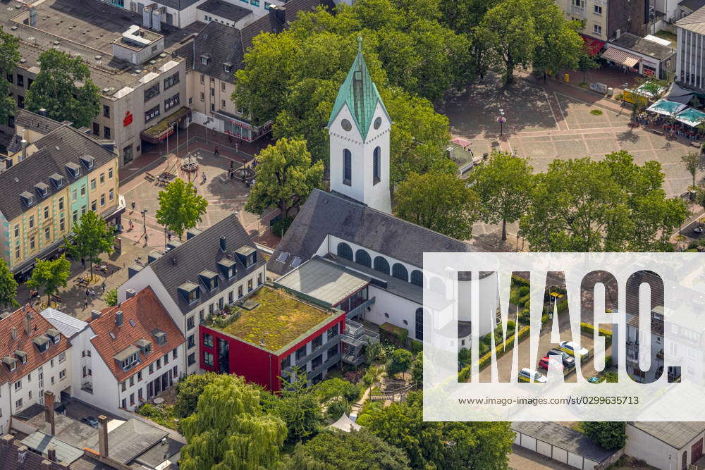 Aerial view Hombrucher Marktplatz Evang Kirche am Markt Dortmund Südwest city district