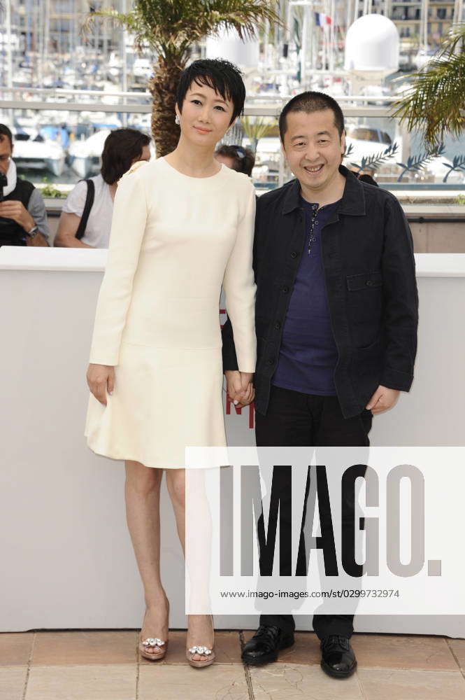 Cannes - Tian Zhu Ding Photocall Tao Zhao and Jia Zhangkeposing at the ...