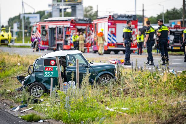 ROTTERDAM - A truck and a passenger car are involved in an accident on ...