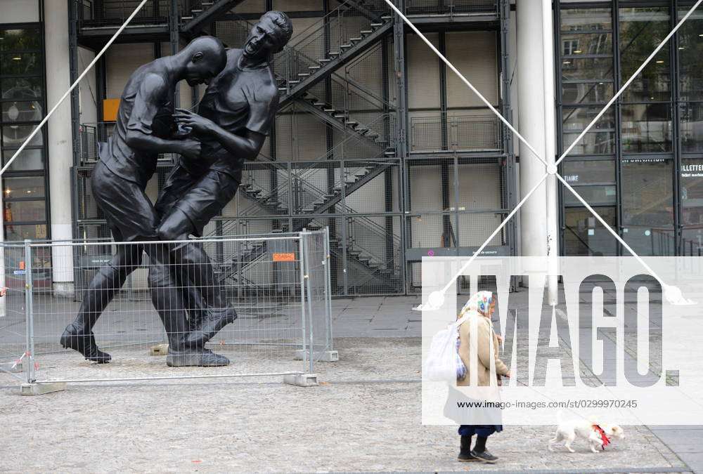 zidane headbutt statue