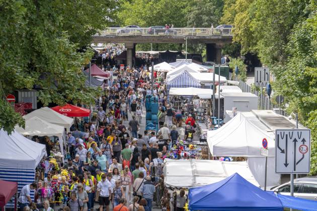 Flea market at the summer festival at the Gruga in Essen, 10 day fair ...