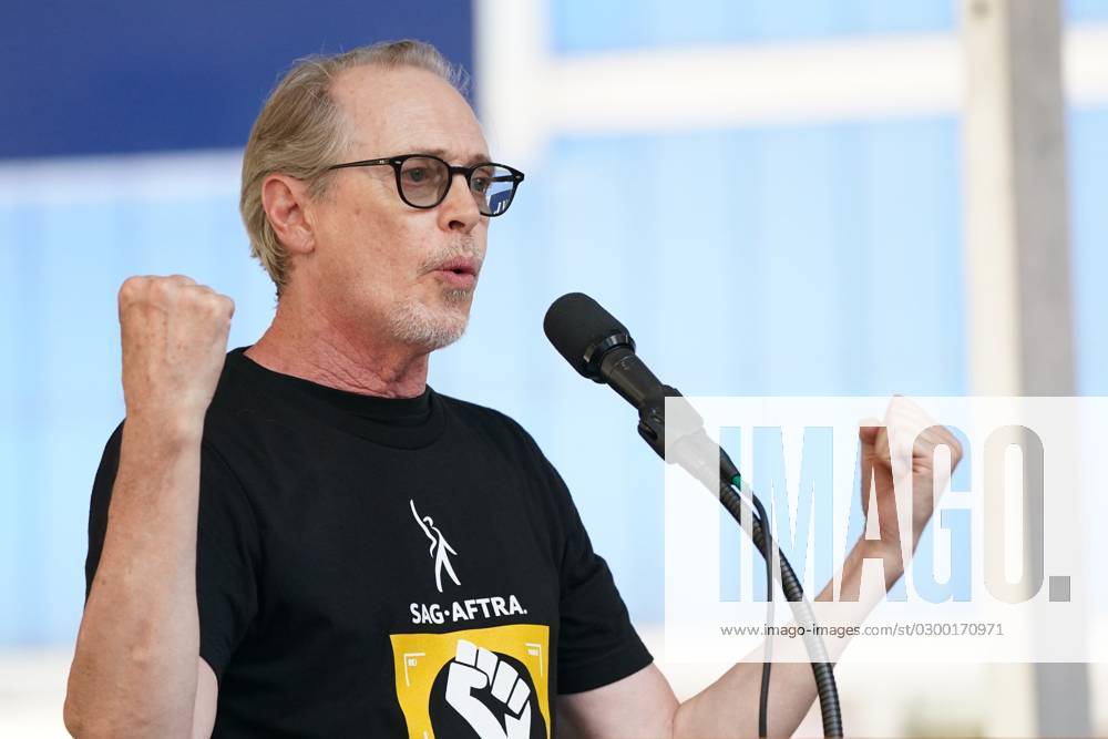 Steve Buscemi at a public appearance for SAG AFTRA Strike Hosts