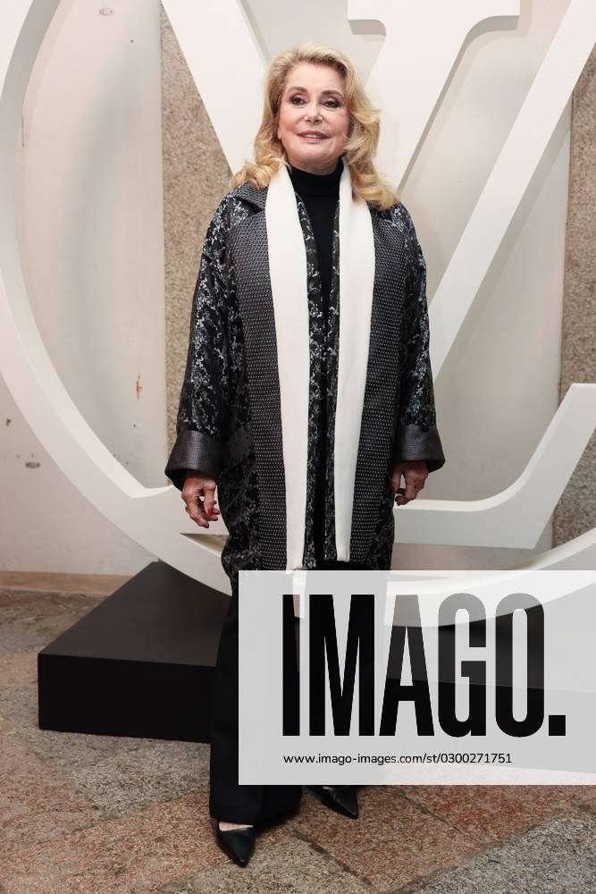 Catherine Deneuve poses at the photocall for Louis Vuitton Cruise  Collection 2024 presentation held at Palazzo Borromeo in Isola Bella, Italy  on May 24, 2023. Photo by Marco Piovanotto/ABACAPRESS.COM Stock Photo -  Alamy