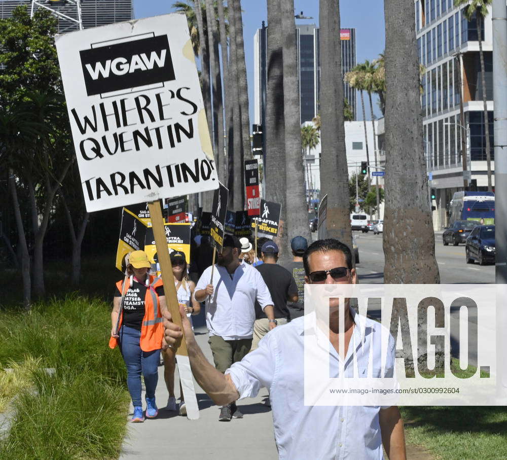 Members of the SAG-AFTRA actors union join writers on the picket lines ...