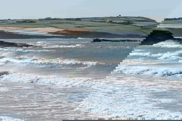 storm-antoni-hit-ireland-this-morning-with-gale-force-winds-and-gusts