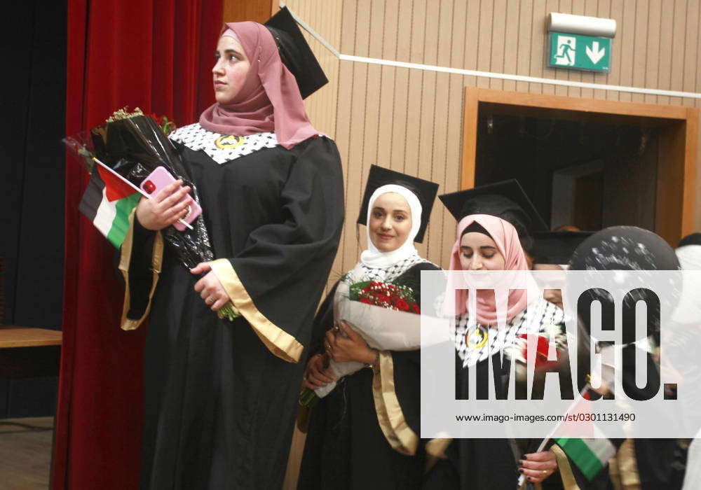 Palestinian Students Attend Their Graduation Ceremony At Al-Quds Open ...