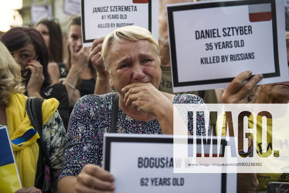 August Warsaw Mazowieckie Poland A Woman Cries During The Rally Marking Ukraine S