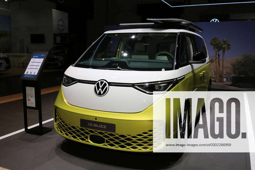 VW ID Buzz Pro Color Candy White Lime Yellow Metallic, electric car ...