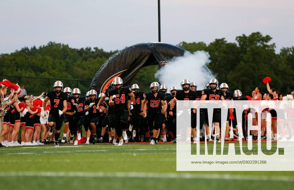 Syndication: The News-Leader The Republic Tigers took on the Carthage ...