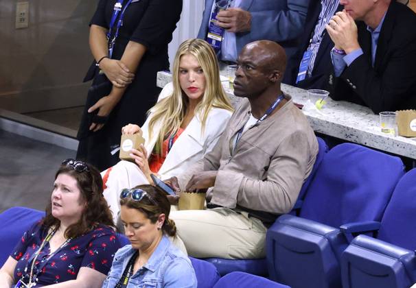Stayer Singer Seal Attends US Open - NYC Singer Seal with his girlfriend Laura ...