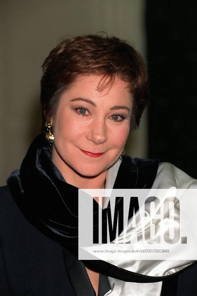 ZOE WANAMAKER British Actress. (Seen at the Shakespeare Globe Classic
