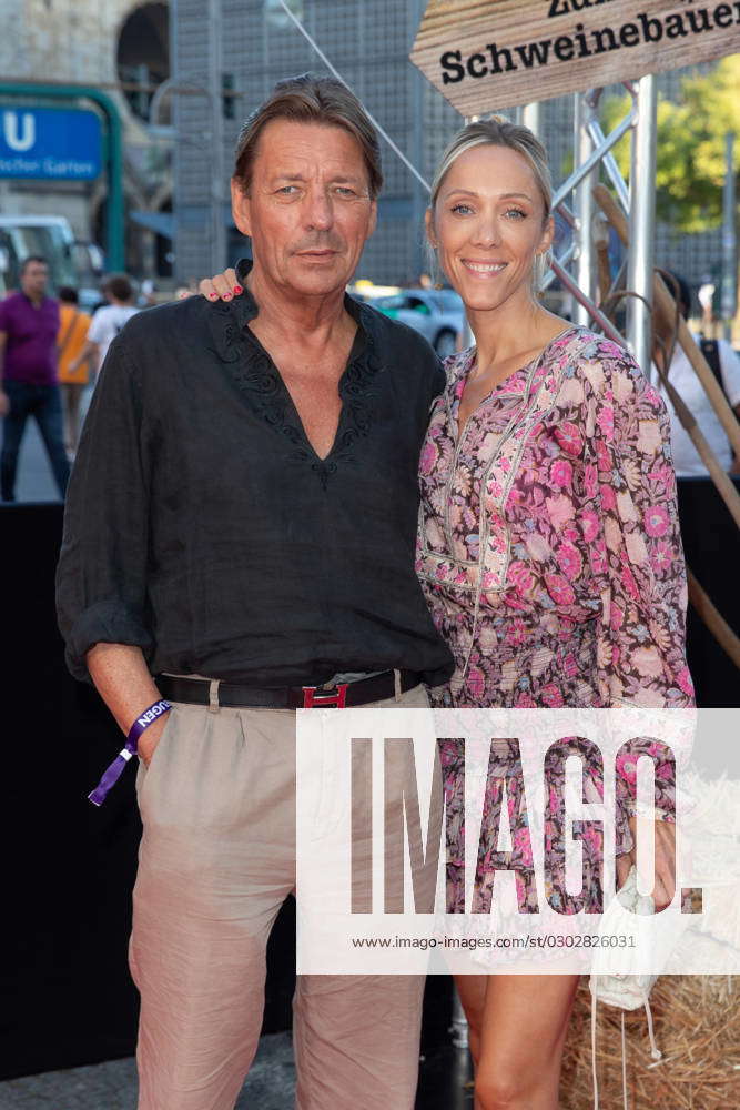 Cinema premiere witnesses Peter Wolf with wife Melanie Wolf at the ...