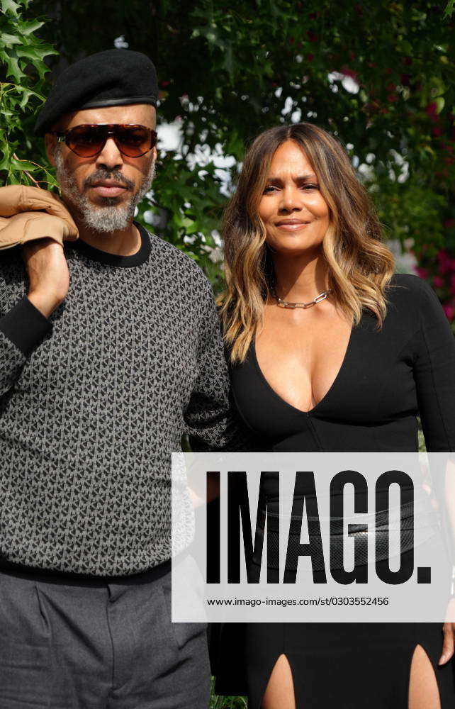 Halle Berry and Boyfriend Van Hunt Step Out at Michael Kors' NYFW Show