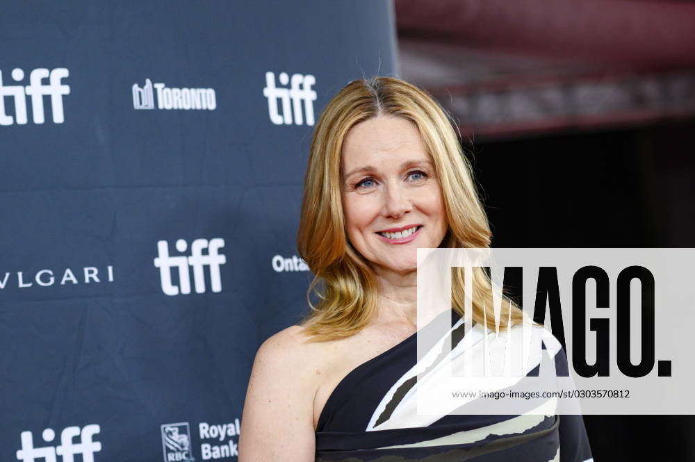 laura linney 2023