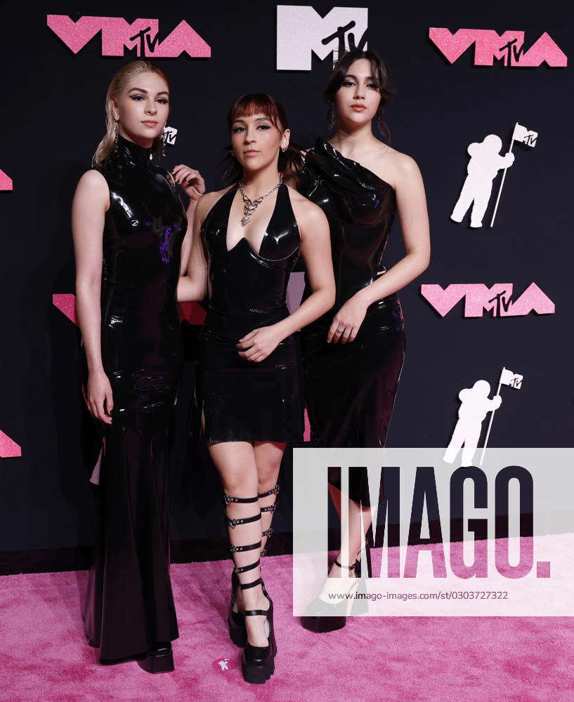 The Warning arrive on the red carpet at the 2023 MTV Video Music Awards