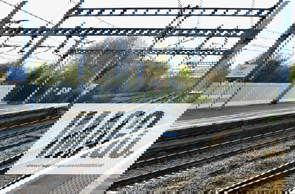 Elizabeth Line opening causes parking and traffic problems for