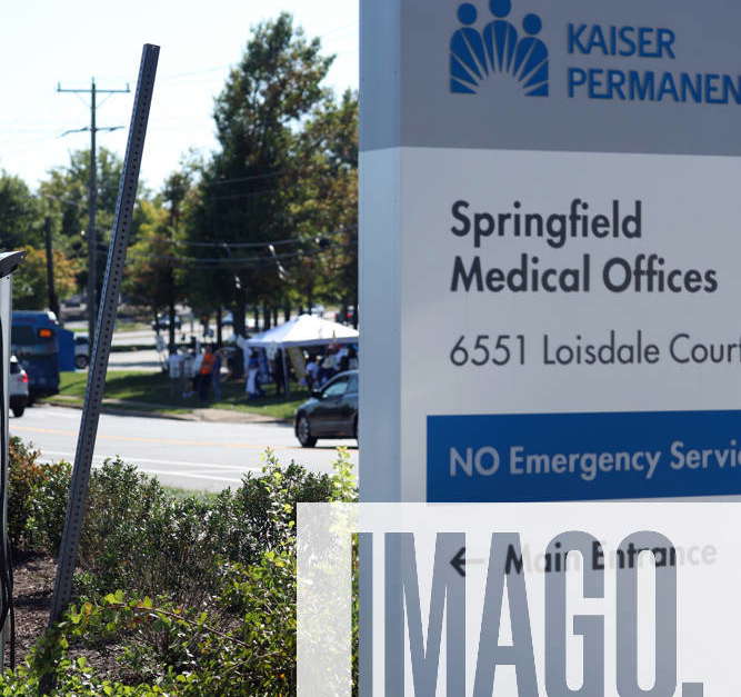 SPRINGFIELD, VA OCTOBER 4 View of Kaiser Permanente as over 75,000 of it s healthcare workers go