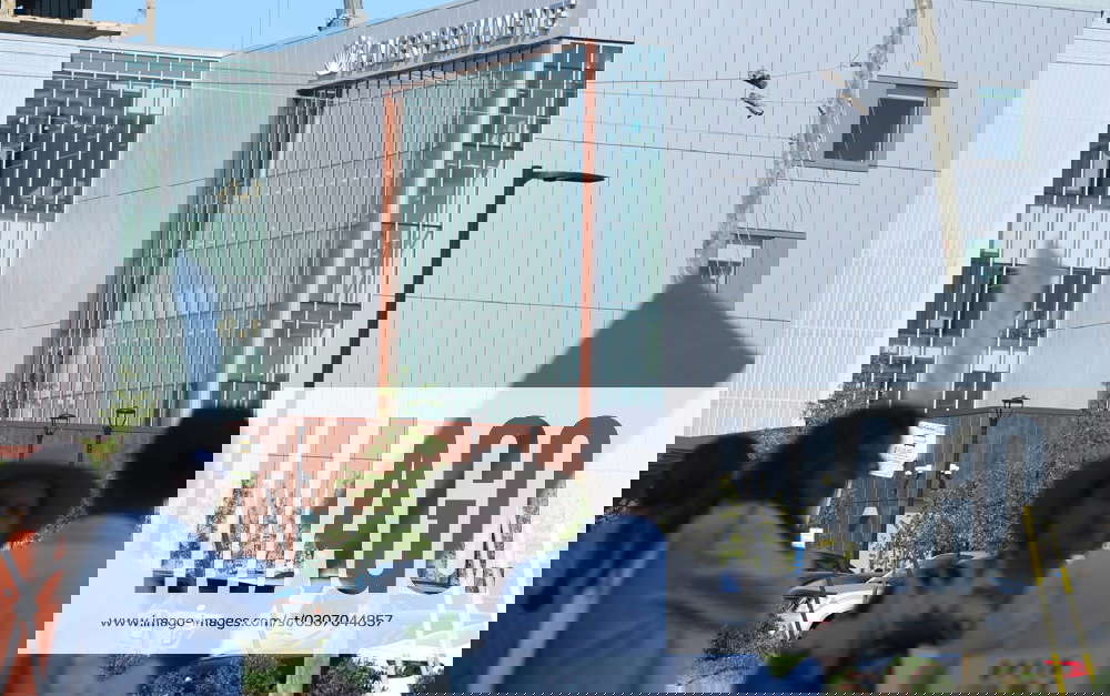 SPRINGFIELD, VA OCTOBER 4 View of healthcare workers on strike as