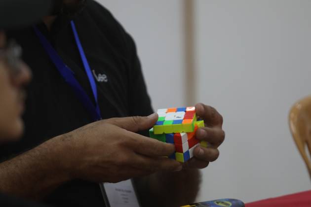 Rubik s Cube Competition Takes Place in Bethlehem s Aida Camp