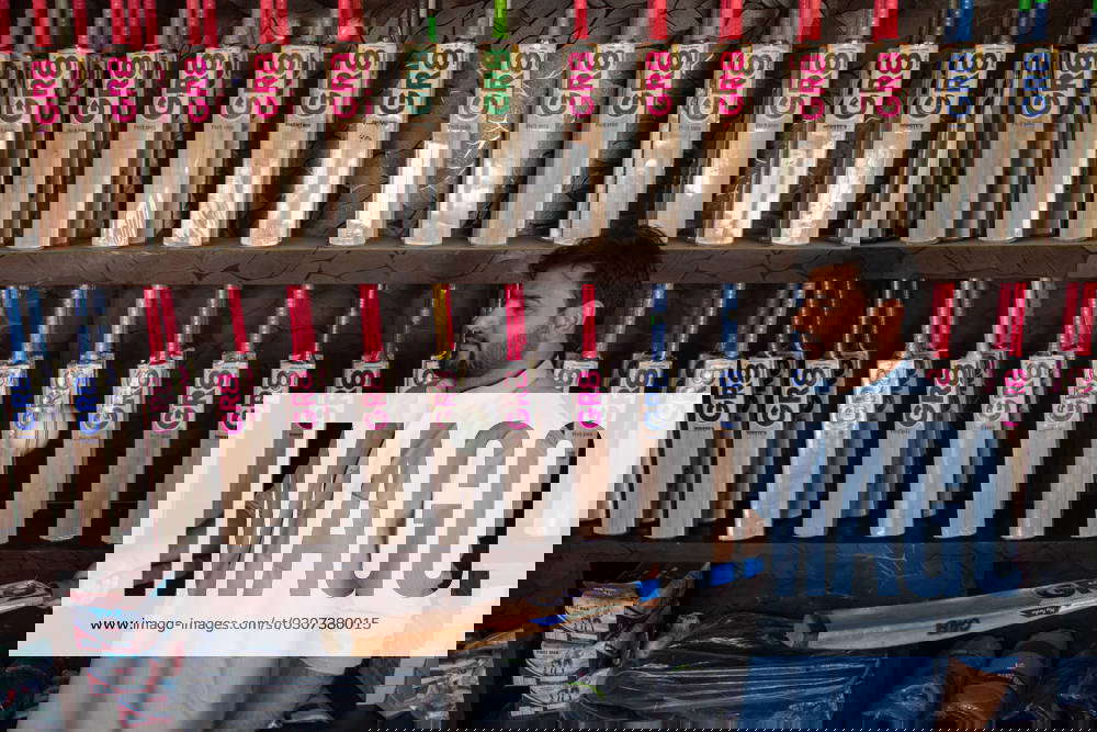 Cricket bat manufacturing in Kashmir, India 02 Oct 2023 Owner of GR8