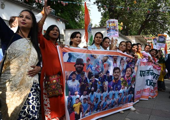 NEW DELHI, INDIA OCTOBER 7: Delhi BJP leaders and party workers ...