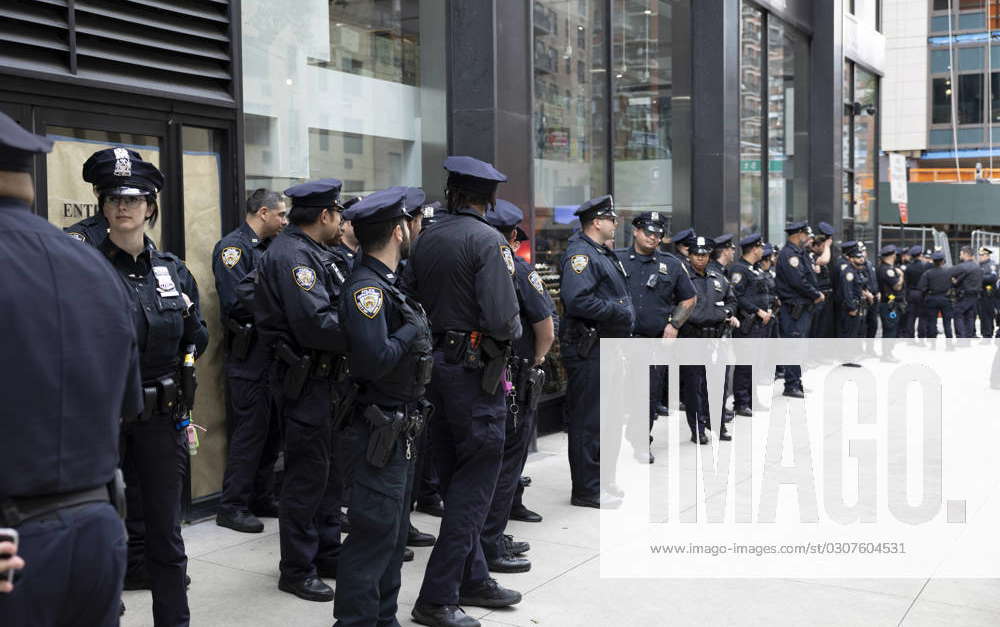 October 8, 2023, New York, New York, USA: NYPD presence near the ...