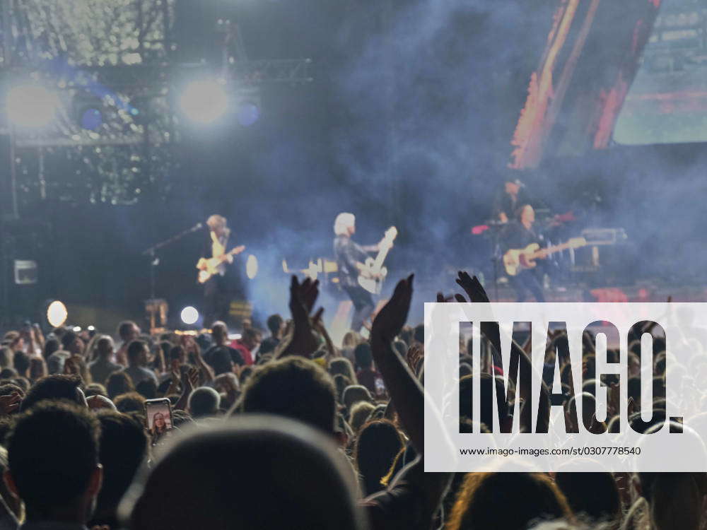 Luciano Ligabue During LUCIANO LIGABUE - DEDICATO A NOI INDOOR TOUR ...